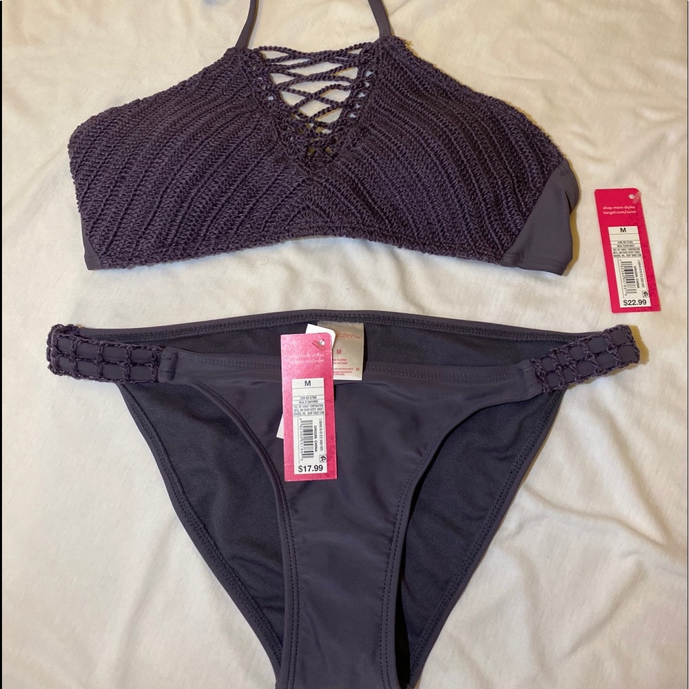 🆕 Purple Bikini (Top + Bottom)
